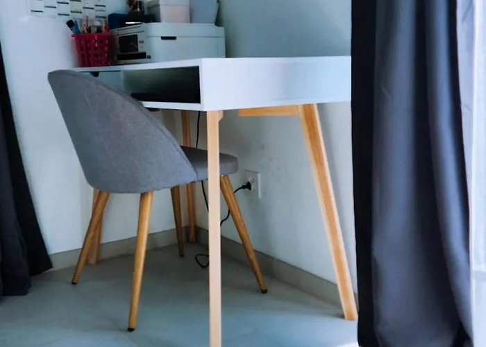 Apartment Stand-in