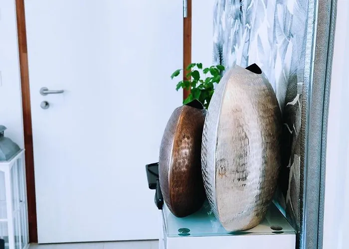 Stand-in Apartment *